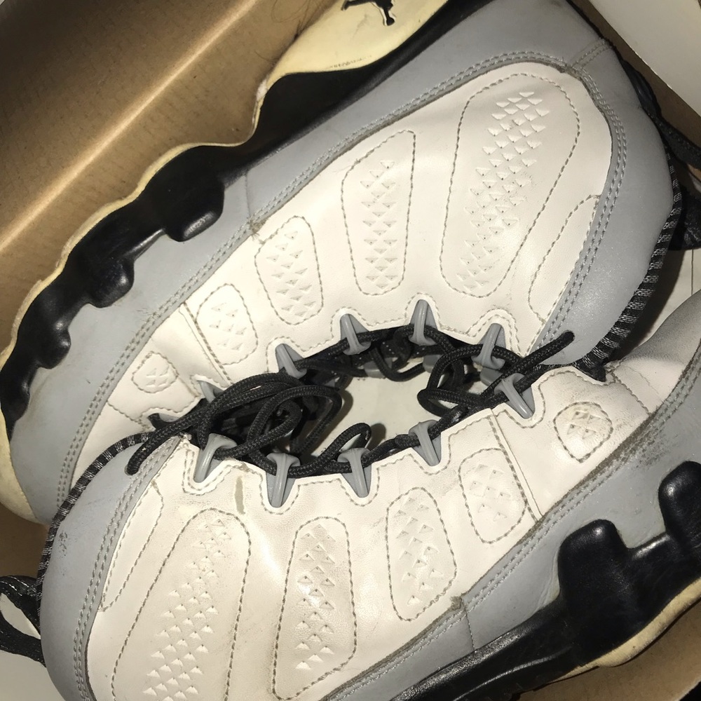 Retro Jordan 9 Size 6.5 Barons